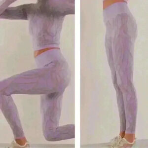 Fabletics High waisted Seamless Leggings Size small